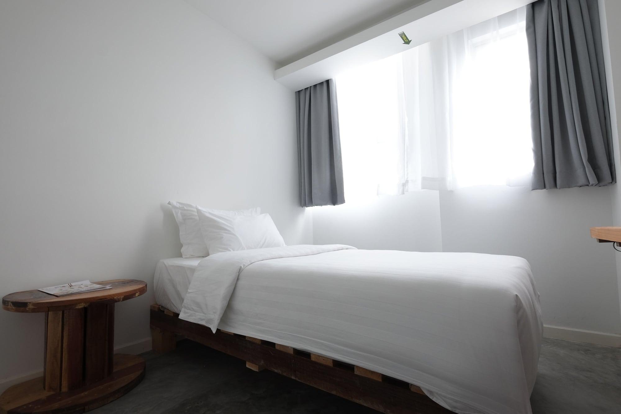 White Loft Hotel Малакка Экстерьер фото