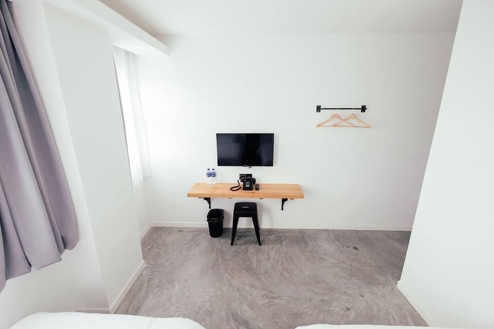White Loft Hotel Малакка Экстерьер фото