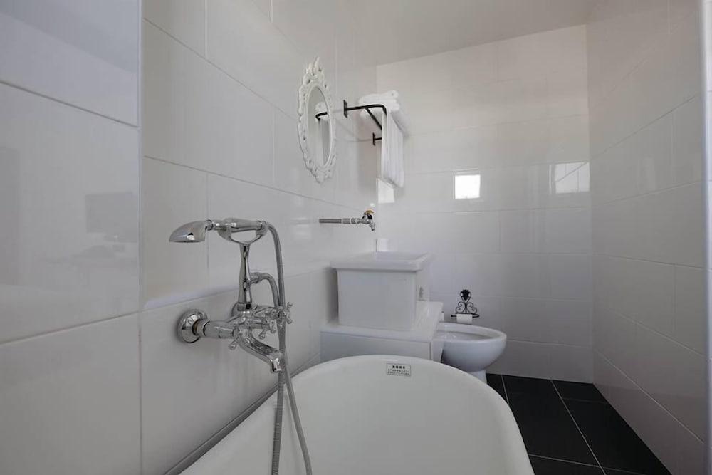 White Loft Hotel Малакка Экстерьер фото